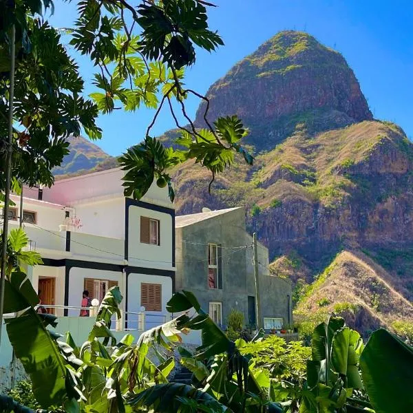CASA MINGA & TATOL，位于Ribeira Grande的酒店
