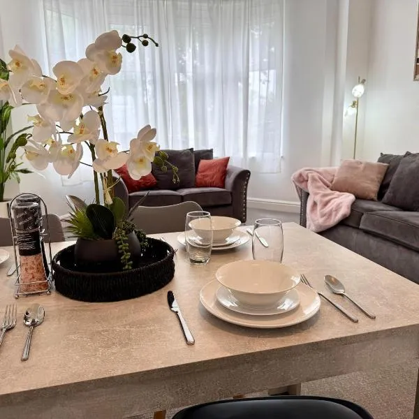 City Centre Embankment Apartments Superb Location，位于卡迪夫的酒店