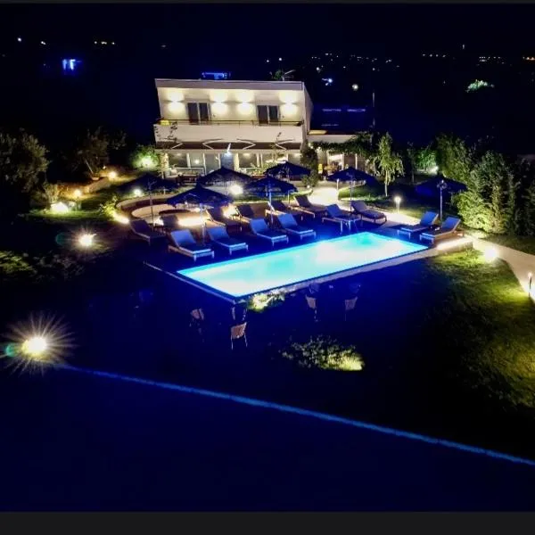 Terra holiday homes-Marigold，位于艾斯普罗瓦塔的酒店