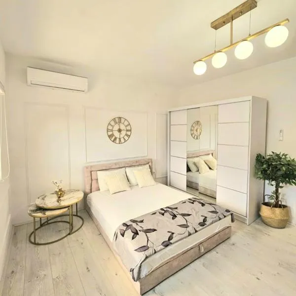 Apartmani Una Igalo，位于伊加洛的酒店