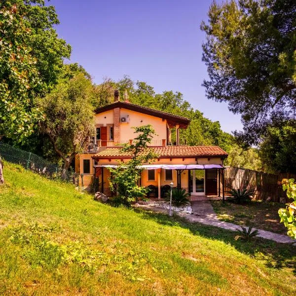 Bed & Breakfast Duchessa - 2 Private Rooms with Ensuite Bathrooms，位于拉佩多纳的酒店