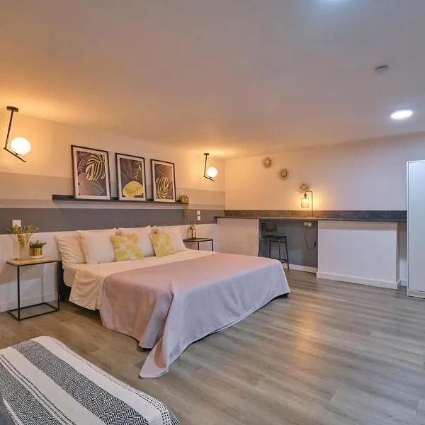 Alojamientos céntricos con bañera jacuzzi hidromasaje romántico，位于马德里的酒店