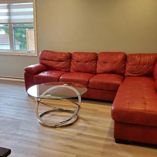 Grande maison excellente et luxueuse，位于魁北克市的酒店