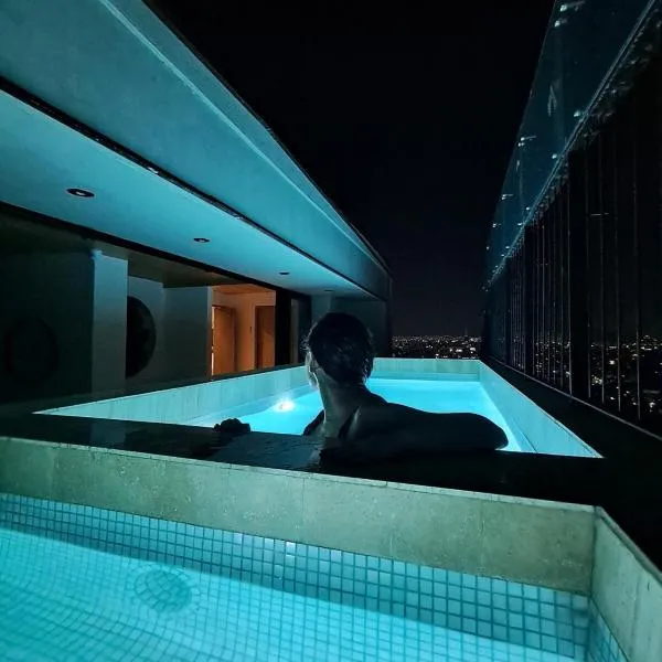 With a private terrace in the heart of the city,位于墨西哥城的酒店