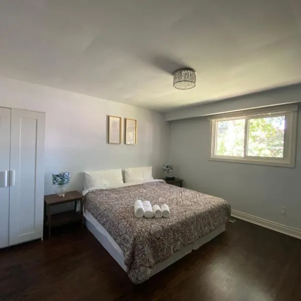 Yonge and Finch Subway !O Cozy & Modern Private Bdr with Private Bathroom，位于多伦多的酒店