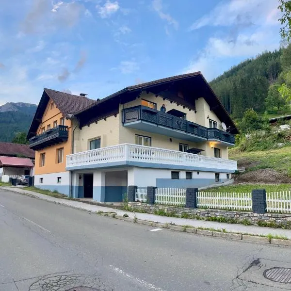 Grüner See Hotel & Residenzen，位于Oberort的酒店