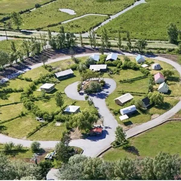 Camping Les Chagnelles，位于Le Perrier的酒店