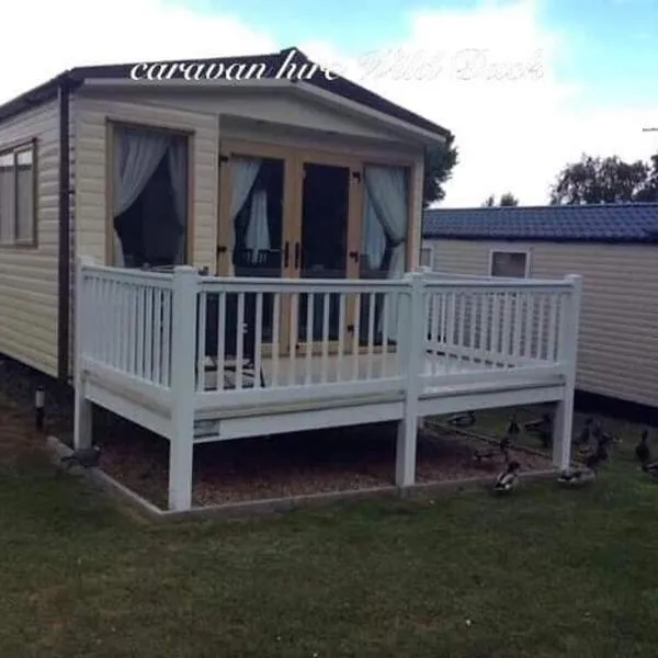 Beautiful caravan Haven wild duck belton norfolk，位于Belton的酒店