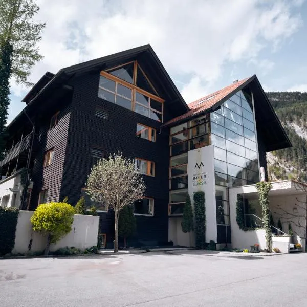 贾尔尼因内维森公寓式酒店，位于迈尔霍芬的酒店
