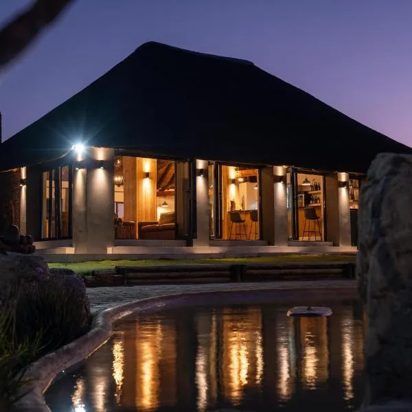 Charihandra Game Lodge，位于阿多的酒店
