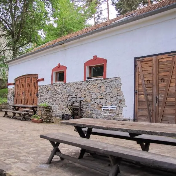 Keresztkúti Erdei Pihenőhely，位于克塞洛的酒店