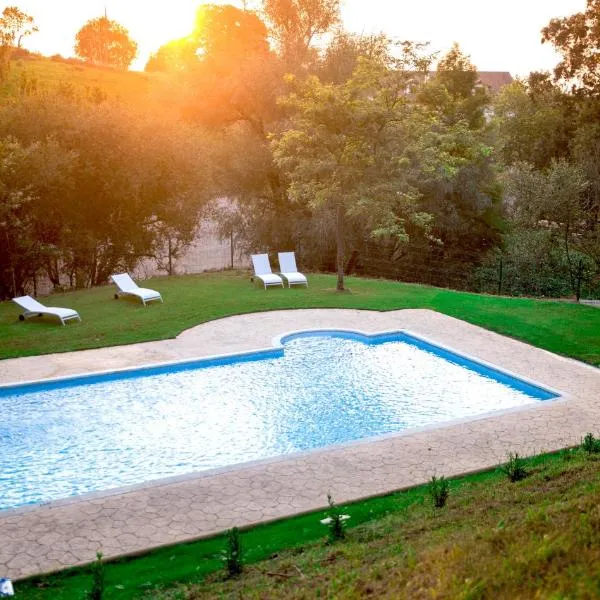 Apartamentos Peñas Blancas，位于Liaño的酒店