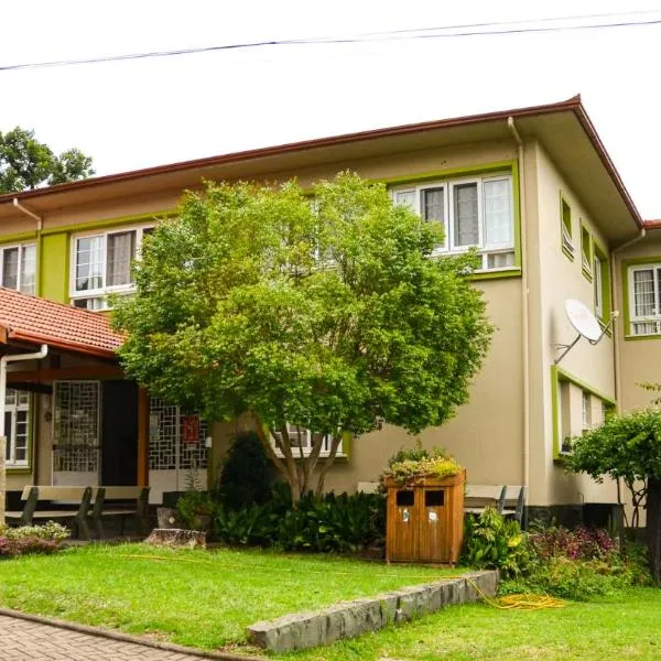 Hospedaria Bom Pastor，位于新彼得罗波利斯的酒店