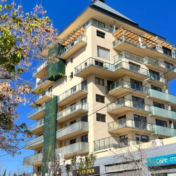 Apart Hotel Quijote by DOT Suites，位于卢汉德库约的酒店