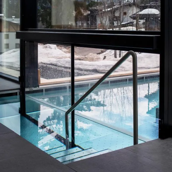 大湖酒店，位于摩德纳迪-坎皮格里奥的酒店