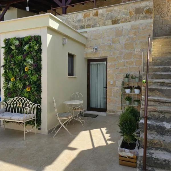 Xenonas Hiliostrofi，位于Anoyira的酒店