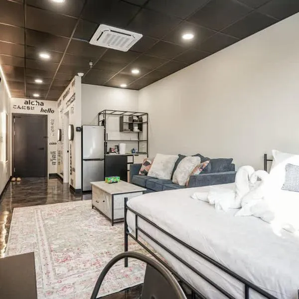 New Loft 5 min to PPG or Convention center Sleeps 4，位于匹兹堡的酒店