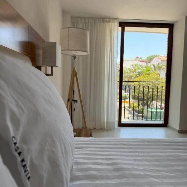Hotel Casa Kavia Vallarta，位于巴亚尔塔港的酒店