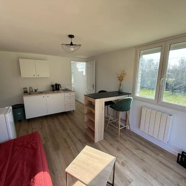 Appartement type 2 à corné，位于Corné的酒店
