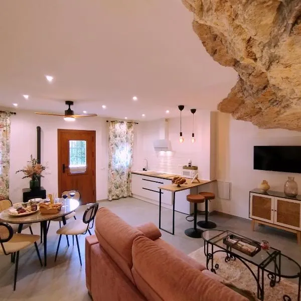 Casa Cueva Las Chicas del Puente，位于塞特尼尔的酒店