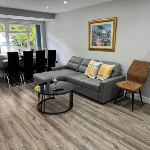Modern Apartment Near Birmingham，位于伯明翰的酒店
