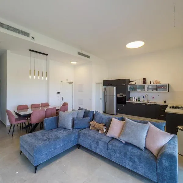 Sea Serenity Achziv，位于纳哈里亚的酒店