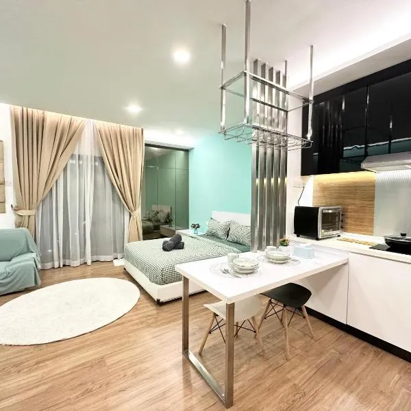 Symphony Tower - Studio, High Floor, Self Check in, Free Parking, Free Netflix, 200mbps WIFI WIFI，位于史里肯邦安的酒店