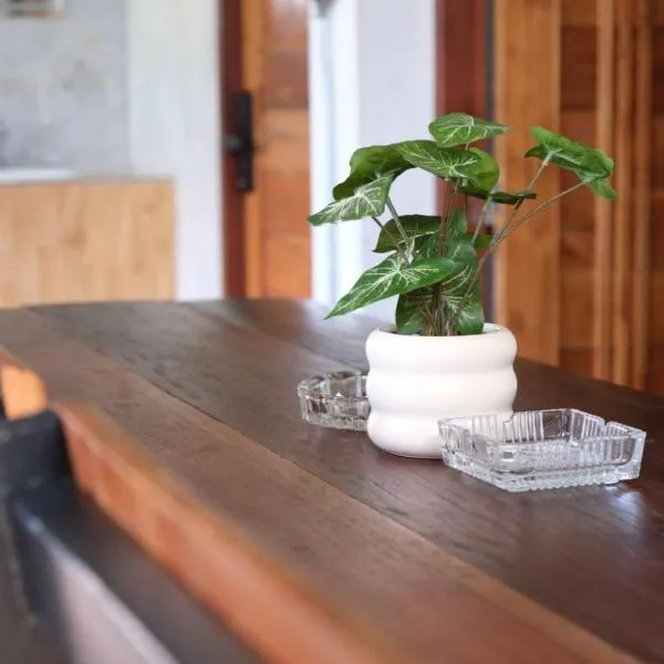 Koh Tao Silver Na’s Hostel，位于涛岛的酒店