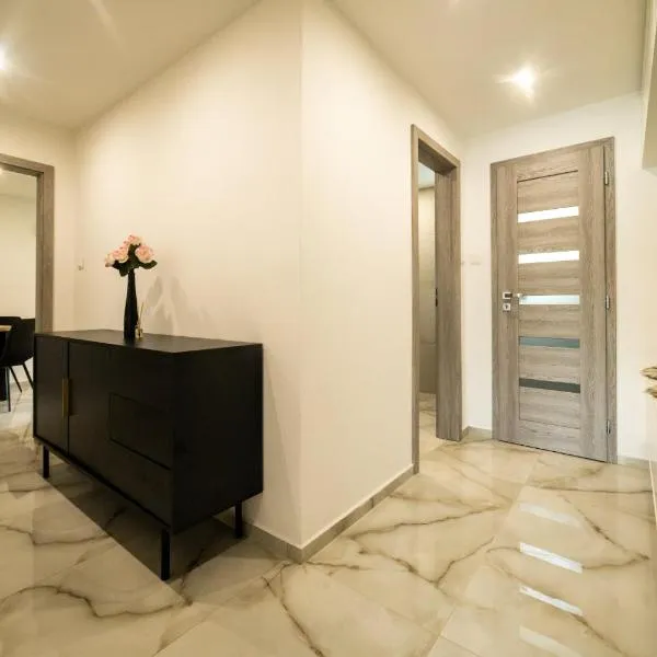 2 izbový byt - apartmán，位于大克尔季什的酒店