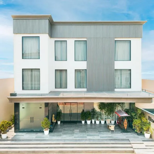 Hotel Elinor By Dazzling Hotels & Resorts，位于阿格拉的酒店