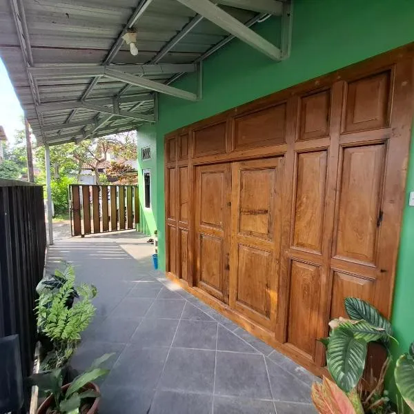 Homestay Omah Joyo Tugu Malioboro，位于日惹的酒店