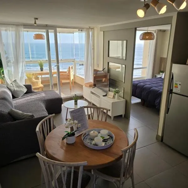 Laguna del Mar, vista despejada，位于拉塞雷纳的酒店