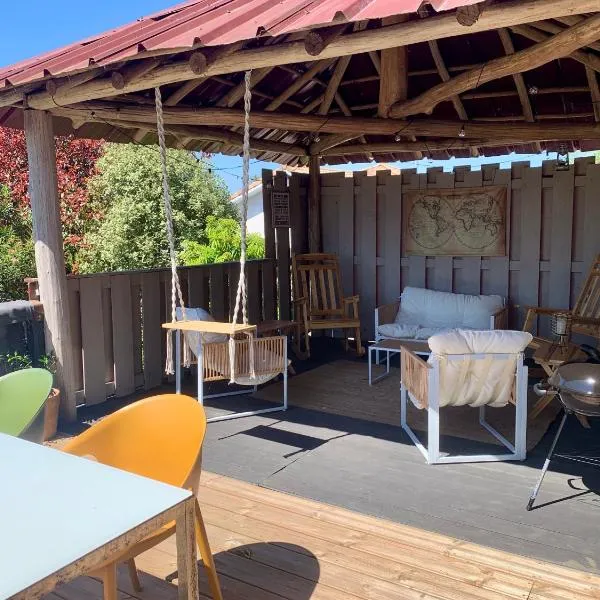 La villa Jeanne- Charmante maison avec très belle terrasse couverte à 10 min du centre de Salies de Bearn，位于Lahontan的酒店