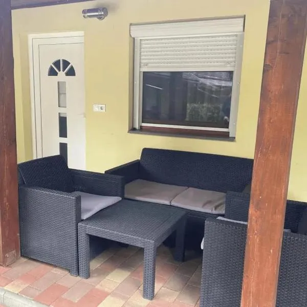 Tópart Vendégház，位于欧罗什哈佐的酒店
