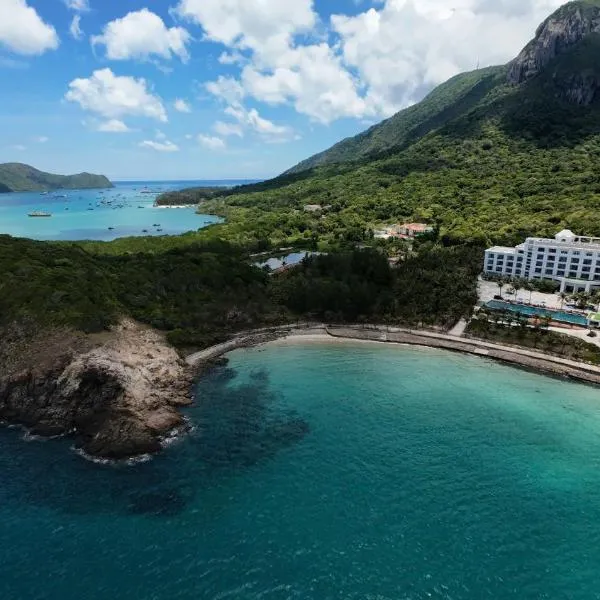 Orson Hotel & Resort Con Dao - Snorkeling & Turtle Release Tour，位于昆岛的酒店