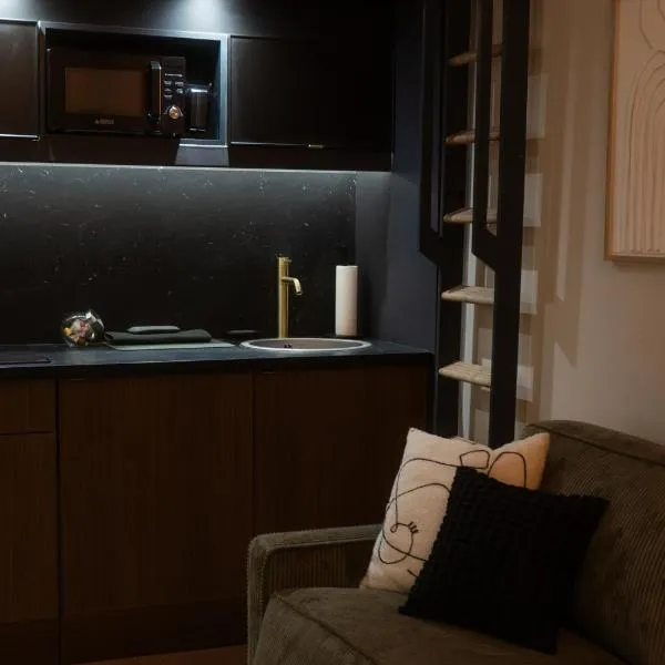 Le Japandi - appartement cosy & friendly，位于塞里尼昂的酒店