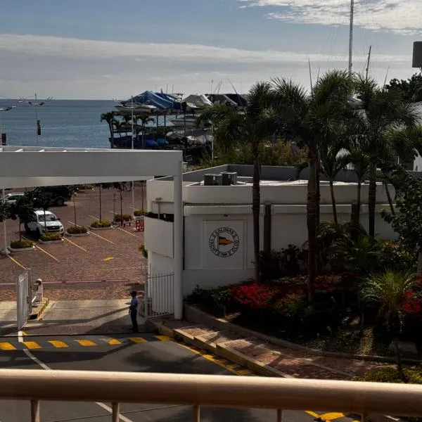 Departamento Frente al Salinas Yacht Club，位于萨利纳斯的酒店