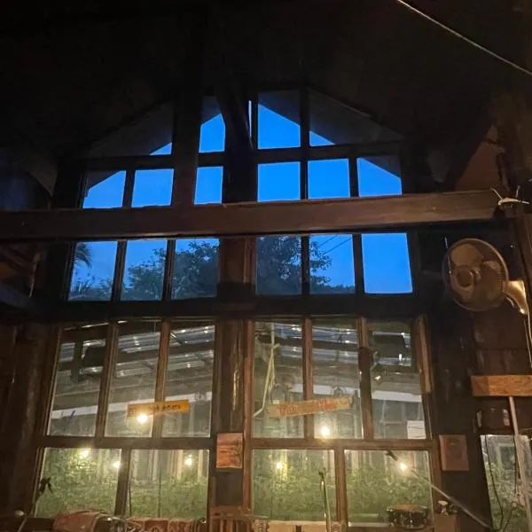 Muangkham Peaceandlove Farm，位于Ban Doi Hang的酒店