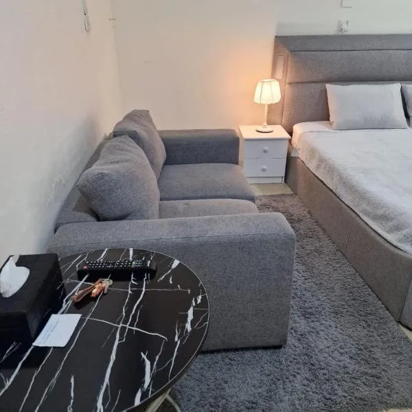 Basement Apartments，位于多哈的酒店