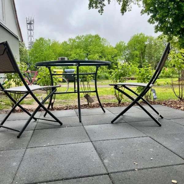 Wiesenau 2 Apartment in Prerow by Restaurant Wiesenau，位于普雷罗的酒店