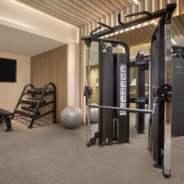 三亚半山海景voco酒店，位于三亚的酒店