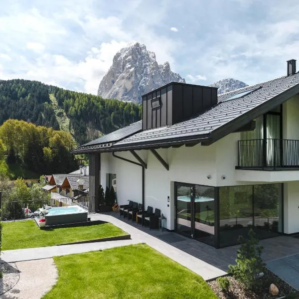 Anna Lodges Dolomites，位于圣克里斯蒂娜的酒店