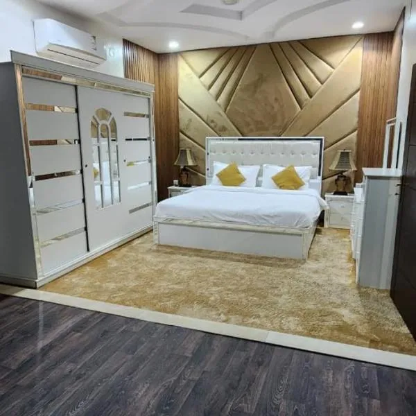 مؤسسة مقهي حلا ثلاثه لتقديم المشروبات，位于阿古拉耶特的酒店