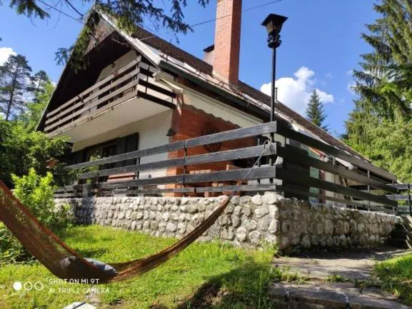 MaxDan Lodge，位于克拉尼斯卡戈拉的酒店