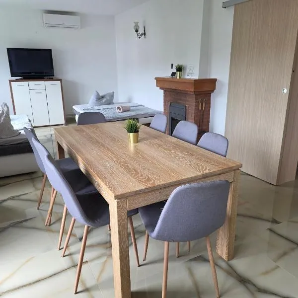 Apartman Max，位于Sveti Ivan Zelina的酒店