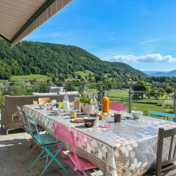 La Maison Dauphinoise，位于Saint-Bueil的酒店