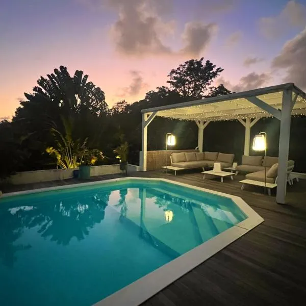 Spacieuse VILLA COROSSOL avec piscine et jeux extérieurs，位于哥西尔的酒店
