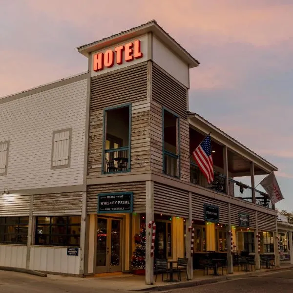 Hotel Whiskey in Pass Christian，位于Pass Christian的酒店