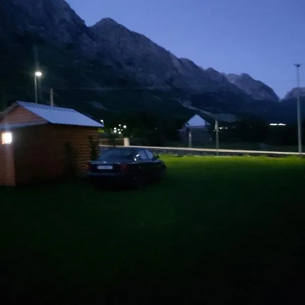 Private Cabin Boge Albania，位于斯库台的酒店