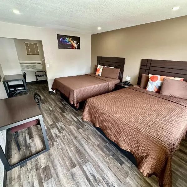 West Inn NAU - Downtown Flagstaff，位于弗拉格斯塔夫的酒店